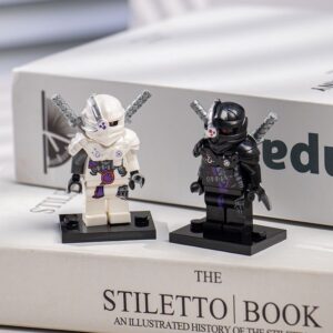 Ninjago Black & White Nindroid Minifigures 2